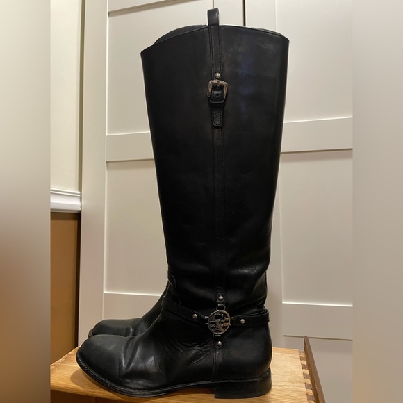 Coach “Mulan” Black Riding boot style with silver details - Picture 5 of 16